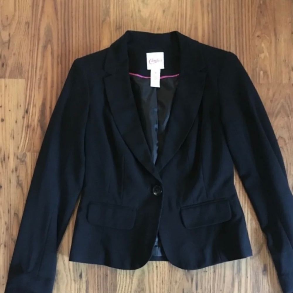 Black cropped blazer size medium